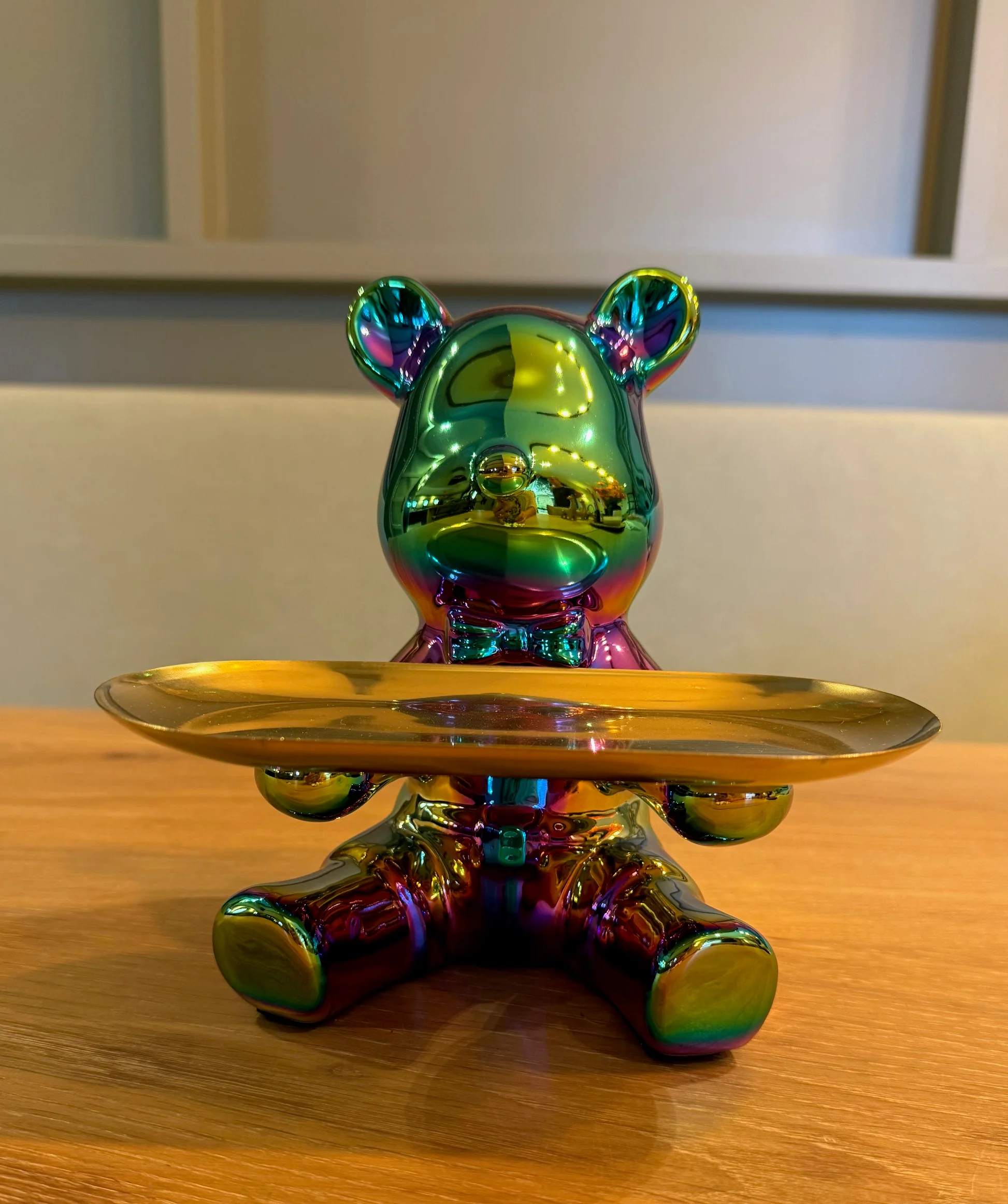 Regenboog Teddy met Gouden Dienblad β 18 cm